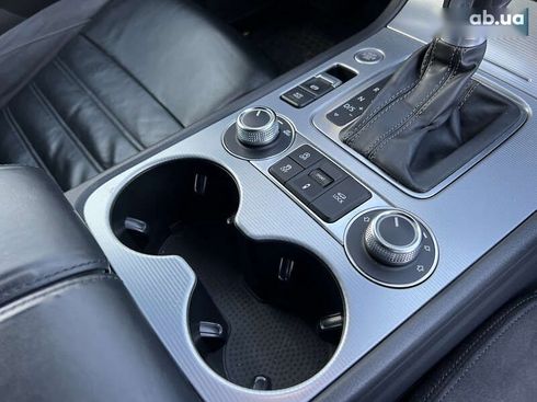 Volkswagen Touareg 2017 - фото 16