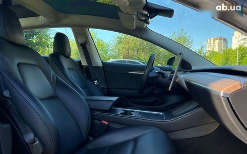 Tesla Model 3 2022 - фото 9