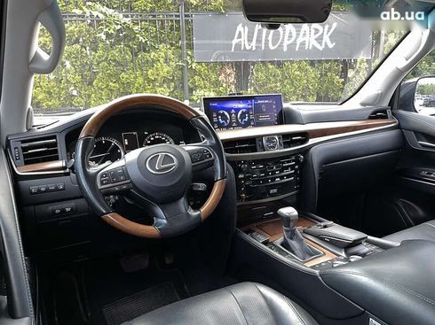 Lexus LX 2015 - фото 17