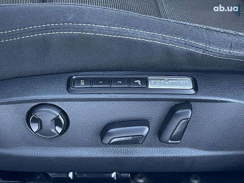 Volkswagen Passat 2018 - фото 25