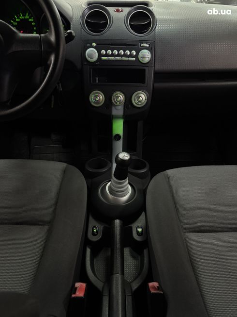Mitsubishi Colt 2007 черный - фото 15