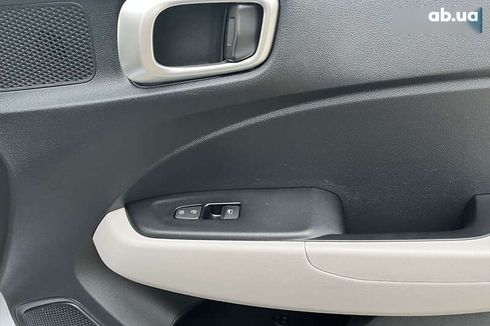 Hyundai Venue 2021 - фото 25