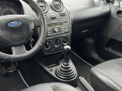 Ford Fiesta 2007 - фото 15