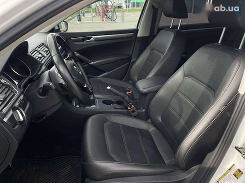 Volkswagen Passat 2017 - фото 10