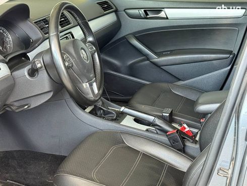 Volkswagen Passat 2013 серый - фото 8