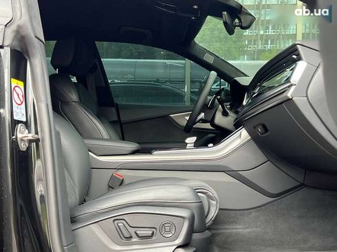 Audi RS Q8 2023 - фото 21