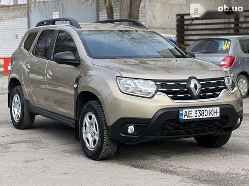 Renault Duster 2019 - фото 17