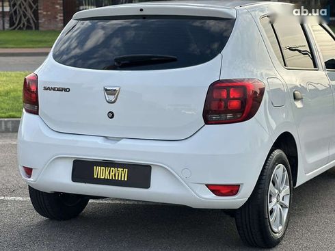Dacia Sandero 2018 - фото 20