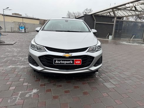 Chevrolet Cruze 2019 серый - фото 8