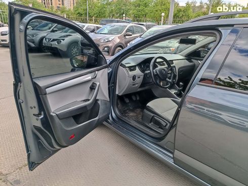 Skoda Octavia 2015 серый - фото 16