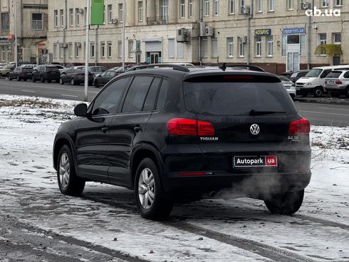 Volkswagen Tiguan 2015 черный - фото 9