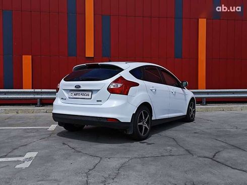 Ford Focus 2014 - фото 8