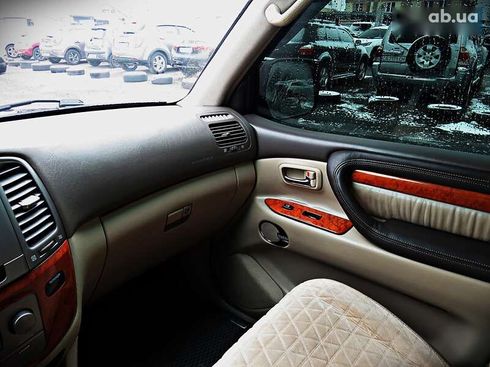 Lexus LX 2007 - фото 17