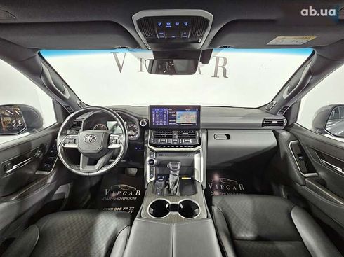 Toyota Land Cruiser 2021 - фото 16