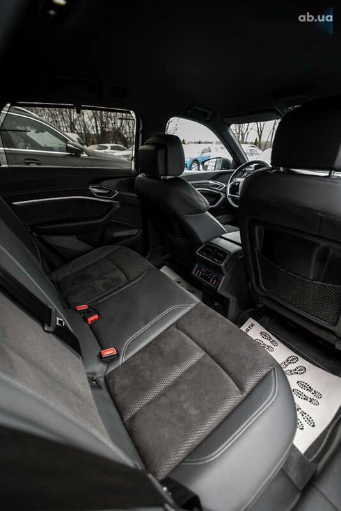 Audi E-Tron 2021 - фото 29