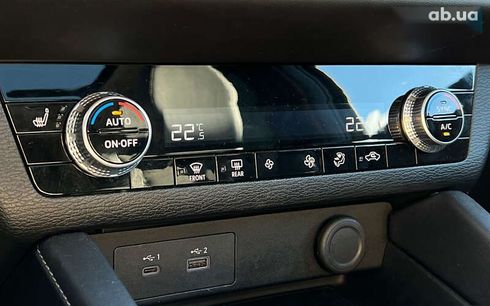 Mitsubishi Outlander 2023 - фото 17