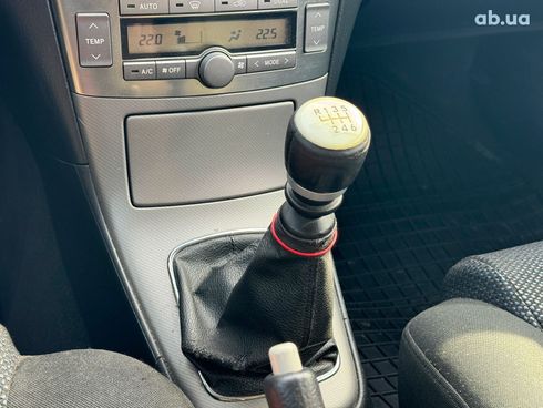 Toyota Avensis 2007 черный - фото 86