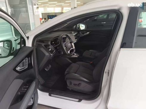 Audi Q4 e-tron 2023 - фото 15