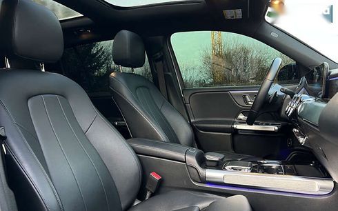 Mercedes-Benz GLB-Класс 2019 - фото 22