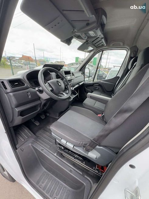 Renault Master 2021 - фото 15