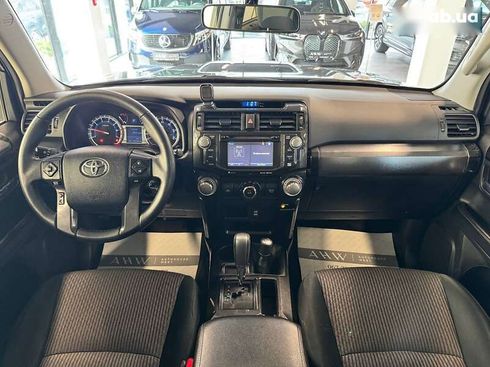 Toyota 4Runner 2016 - фото 30