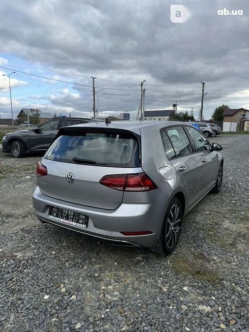 Volkswagen e-Golf 2020 - фото 7