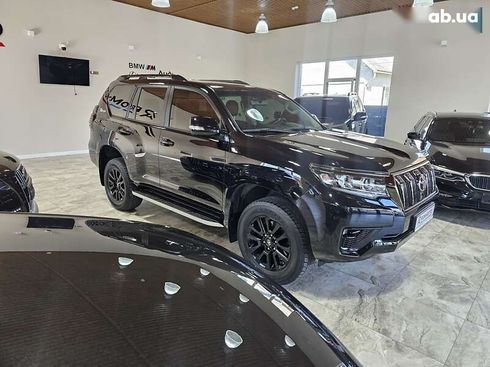 Toyota Land Cruiser Prado 2021 - фото 13