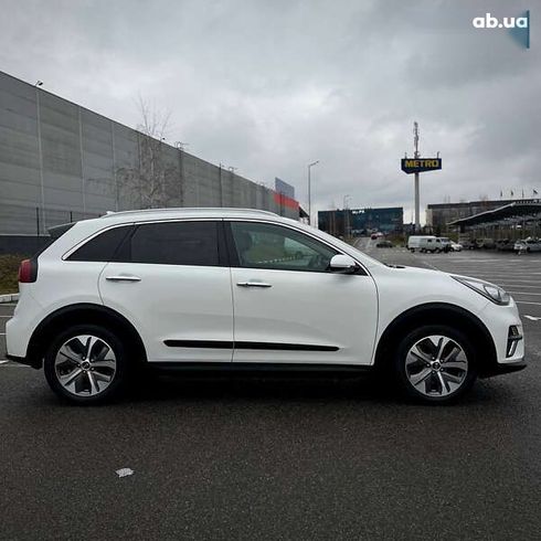 Kia Niro 2019 - фото 2