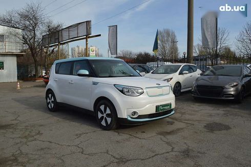 Kia Soul EV 2016 - фото 2