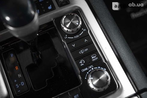 Toyota Land Cruiser 2017 - фото 25