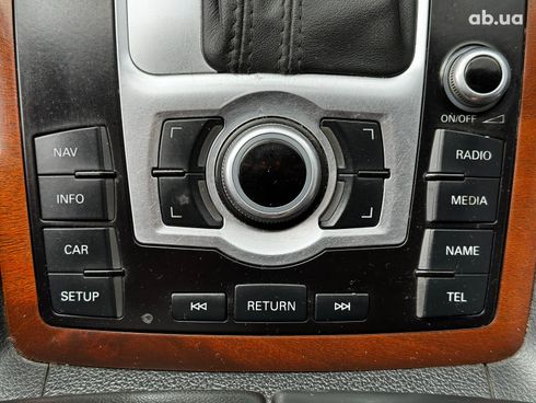 Audi Q7 2010 серый - фото 21