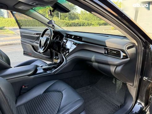 Toyota Camry 2020 - фото 21