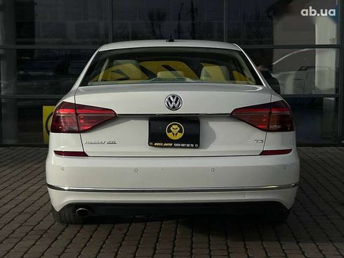 Volkswagen Passat 2017 - фото 6