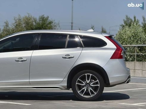 Volvo V60 2018 - фото 15