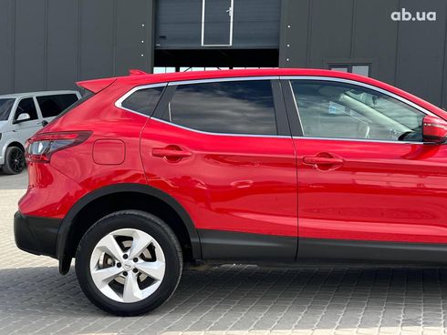 Nissan Qashqai 2019 красный - фото 7