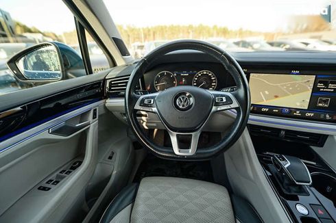 Volkswagen Touareg 2018 - фото 23