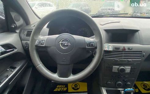 Opel Astra 2006 - фото 11