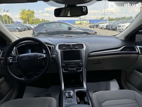 Ford Fusion 2019 - фото 13