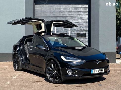 Tesla Model X 2017 - фото 2