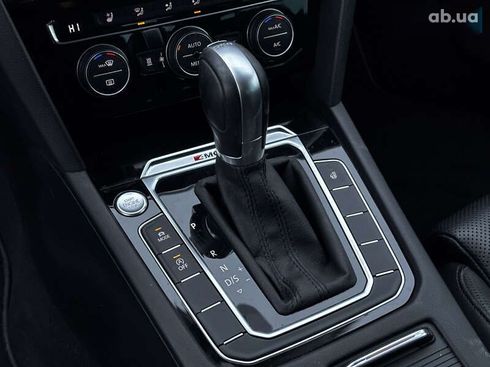 Volkswagen Passat 2019 - фото 20