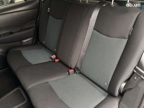 Nissan Leaf 2021 - фото 21
