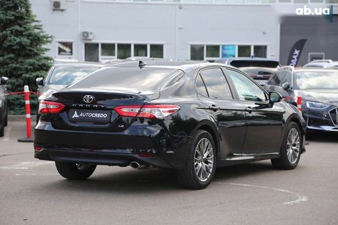 Toyota Camry 2019 - фото 7