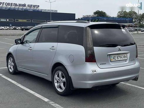Mitsubishi Grandis 2008 - фото 10