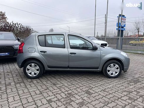 Dacia Sandero 2009 - фото 2
