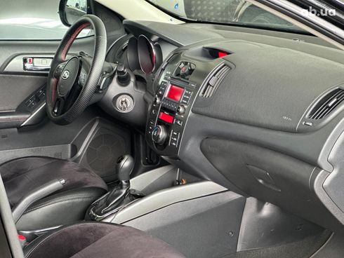 Kia Cerato 2012 черный - фото 11