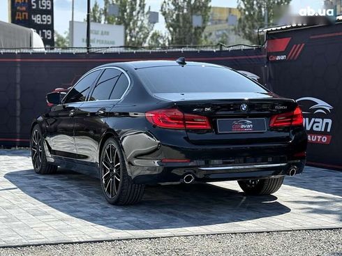 BMW 5 серия 2017 - фото 13