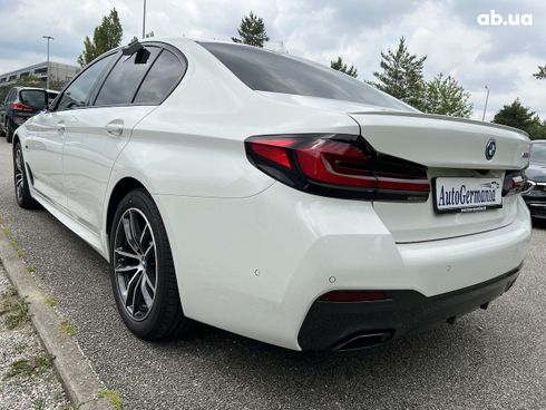 BMW 5 серия 2022 - фото 28