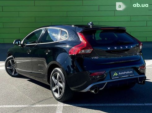 Volvo V40 2016 - фото 11