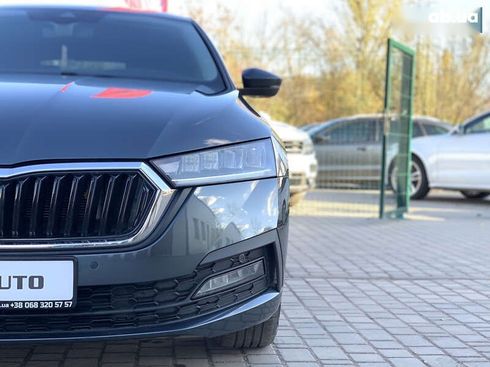 Skoda Octavia 2020 - фото 10