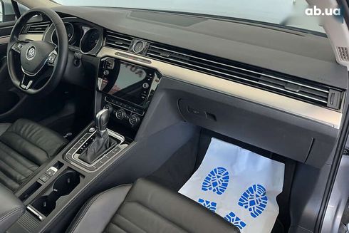Volkswagen Passat 2019 - фото 16